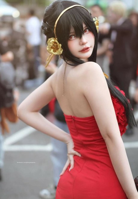 垂れ乳オンリーファンズ ポルノグラフィック 写真