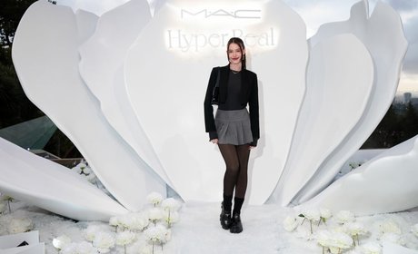 黒のランジェリーオンリーファンズ 美しいヌード 写真