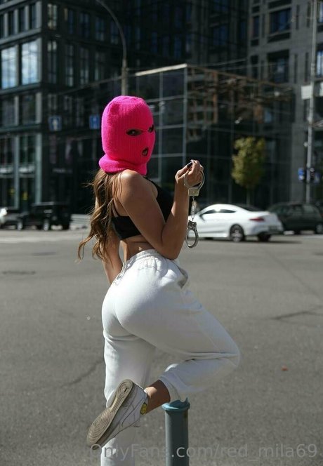 red mila セックス女優 写真