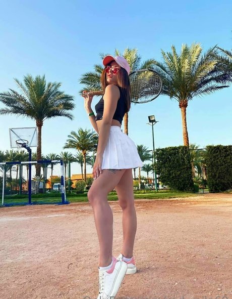 グローリーホール妻オンリーファンズ セクシーヌード ギャラリー