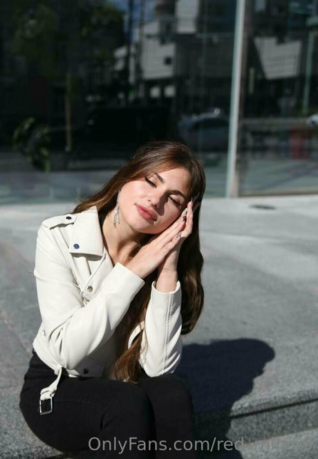 red mila スターセックス 写真