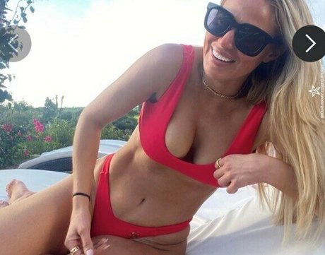 WWE Lana 裸モデル ギャラリー