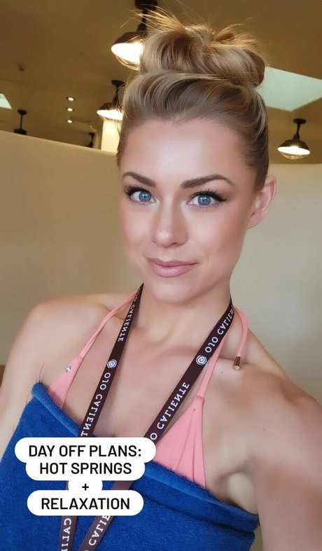 Nikki Leigh セクシーなスター 写真