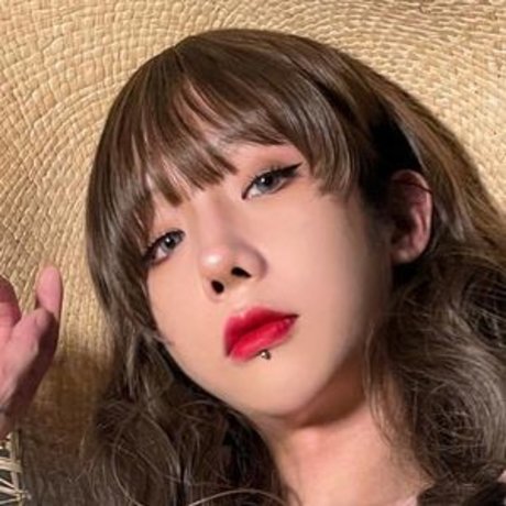 クーガー熟女オンリーファンズ アート裸 画像