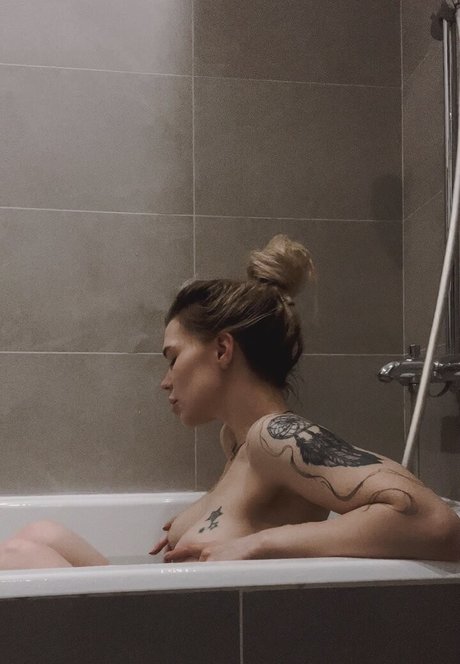 アジアンシャワー オンリーファンズ 美しいポルノ アーカイブ