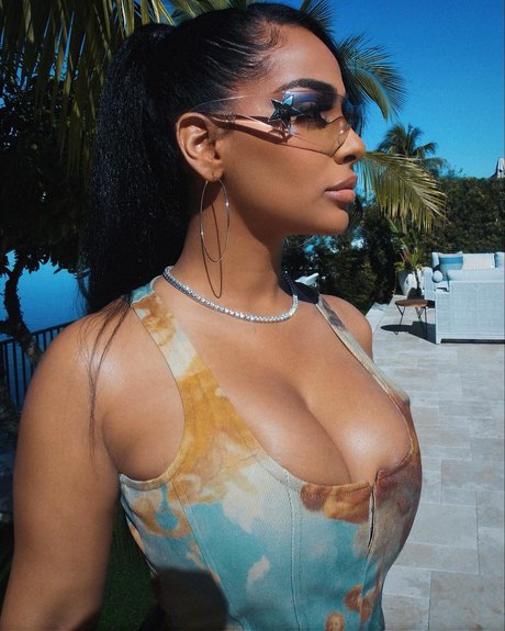 Ayisha Diaz 女優 写真