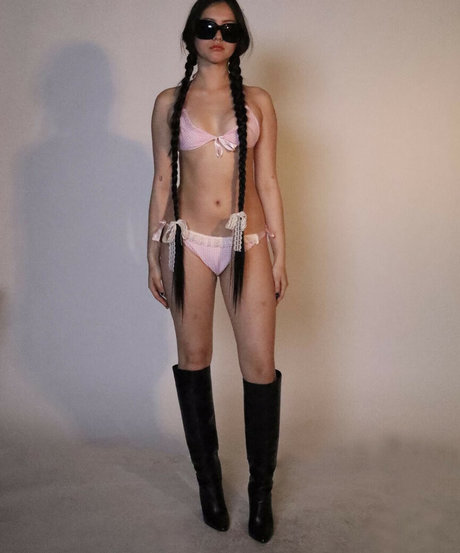 Try Channel Girls 完璧なモデル 画像