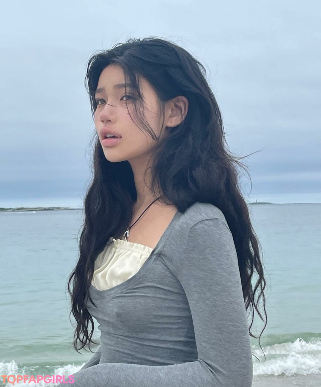 意地悪なオンリーファンズ ホットセクシー 画像