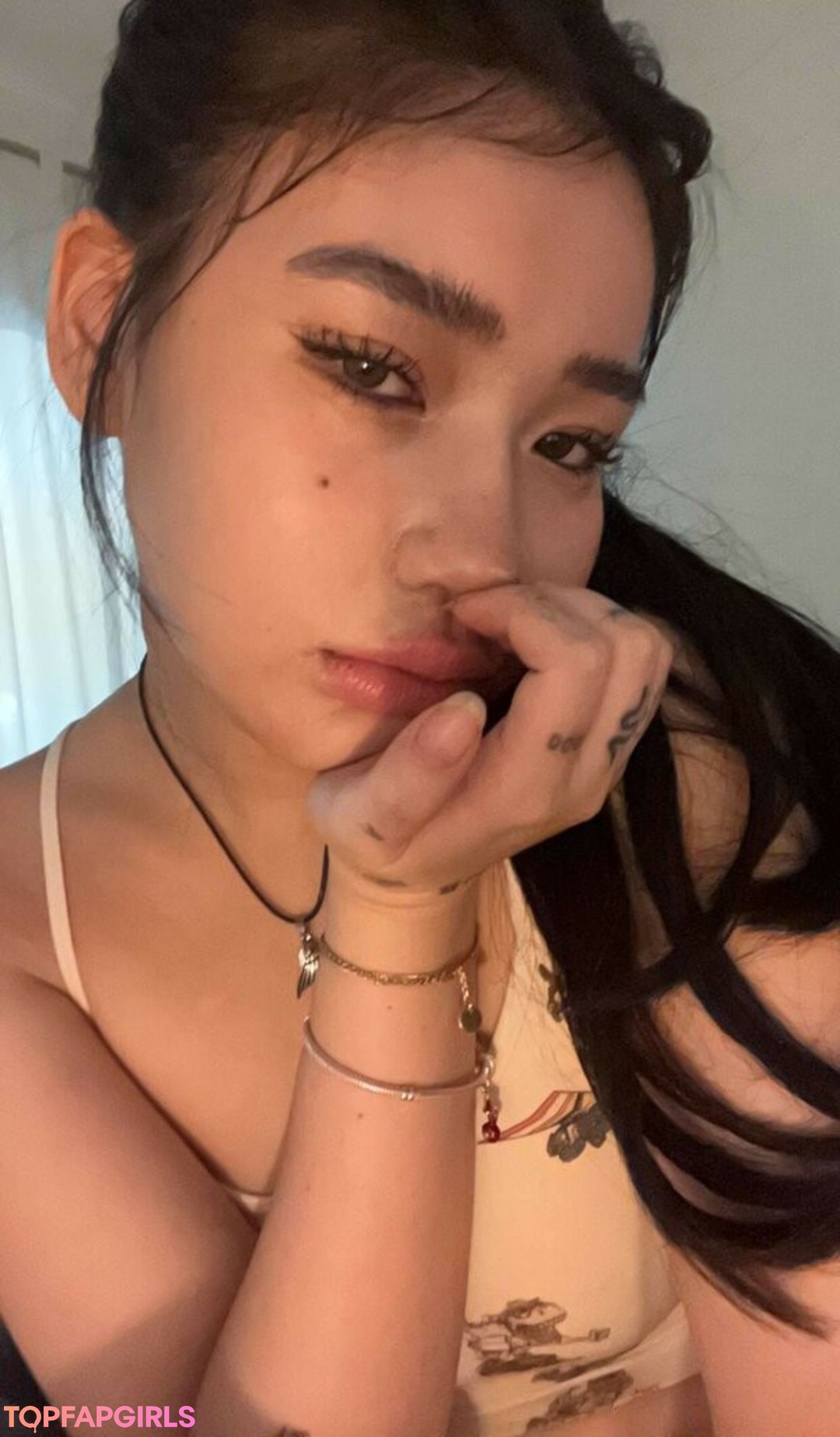 アジアンシスターオンリーファンズ ポルノグラフィック ギャラリー