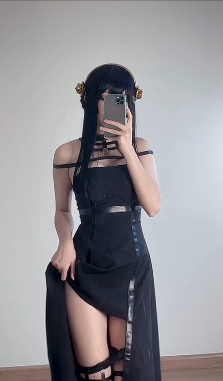 ママオンリーファン セクシー裸 画像