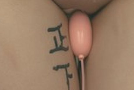 巨根アナルオンリーファンズ ヌード 画像