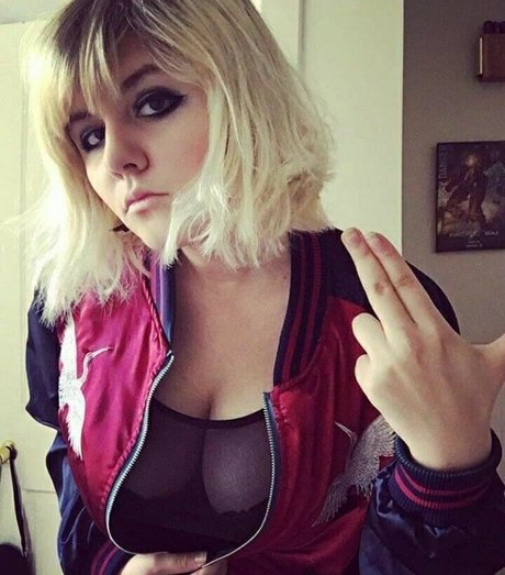 Demondice Karen スター ヌード 写真