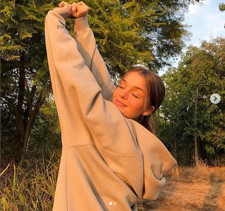 毛深い足のオンリーファンズ 無料セックス 写真