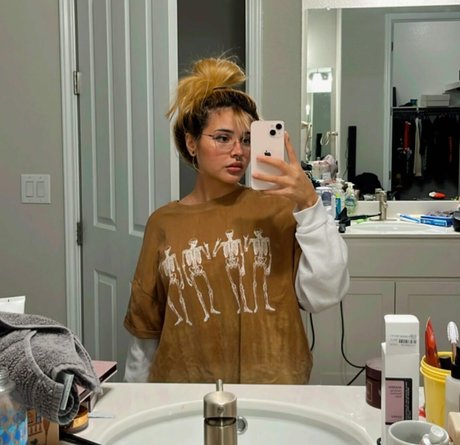 Noodlenom ホットなスター 写真