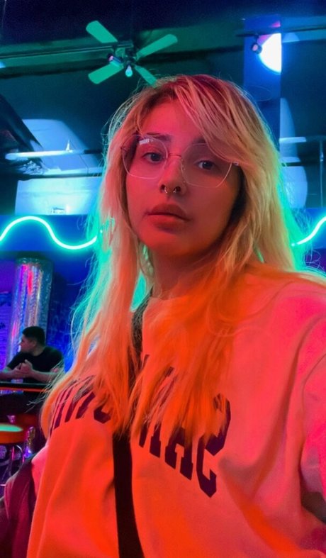 Noodlenom ヌードスター ギャラリー