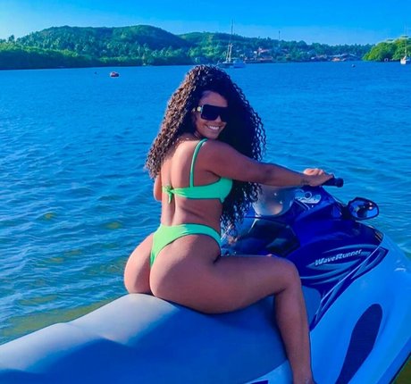 camilaferreirai xxx女優 写真