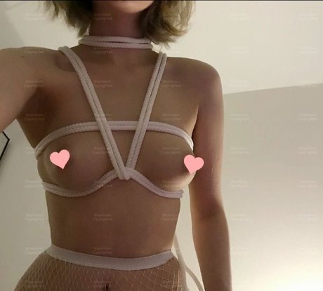 Soniloon セックス女優 写真