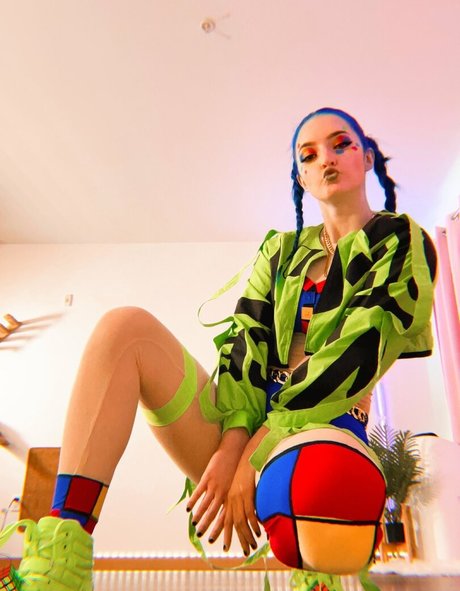 Littlesiha 独占女優 写真