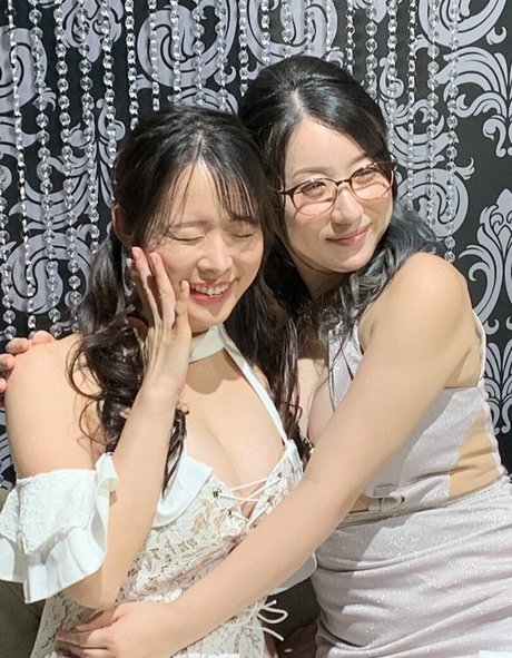 トランスティーンオンリーファンズ アダルト 画像