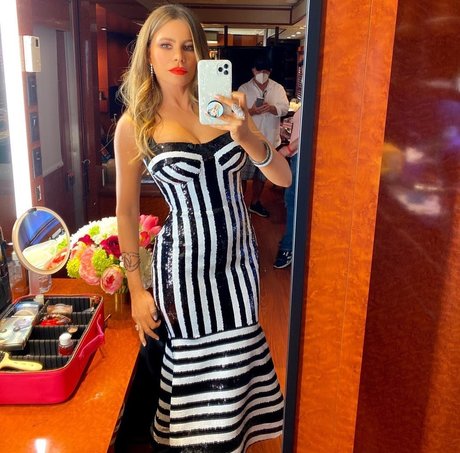 Sofia Vergara ポルノスター トップ アーカイブ