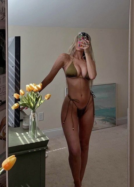 アジアンシャワー オンリーファンズ 無料セックス 写真