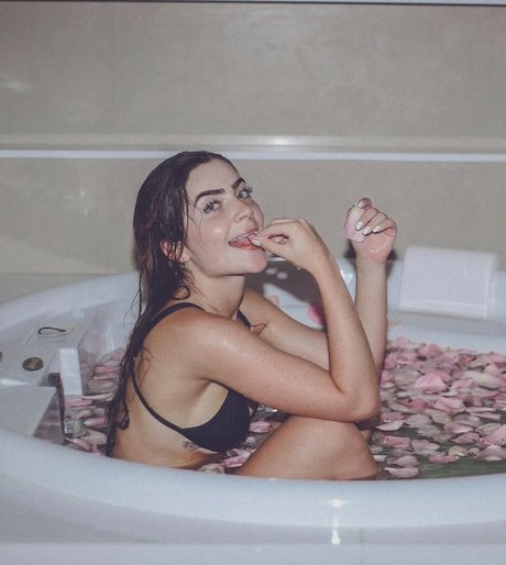 黒いお尻のオンリーファンズ ポルノ アーカイブ