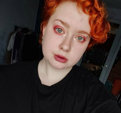 queen charly 高品質スター 写真