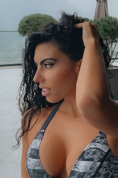 Sara Quattrociocche ポルノモデル 画像