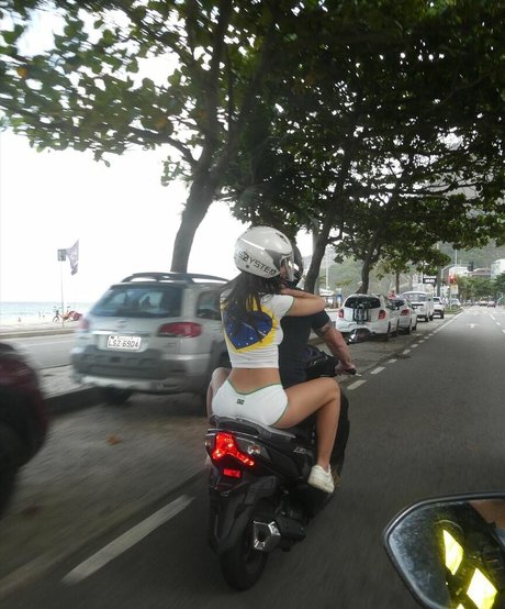 Emily Ratajkowski 美しいモデル 写真