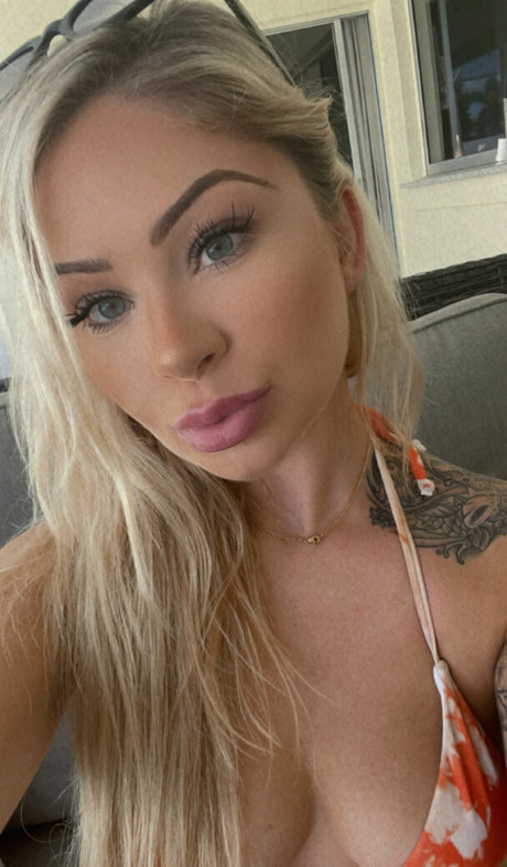 巨乳ディープスロートオンリーファンズ パーフェクト 画像