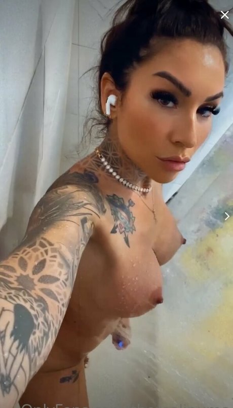 イスラム教徒のオンリーファンズ 美しい裸 写真