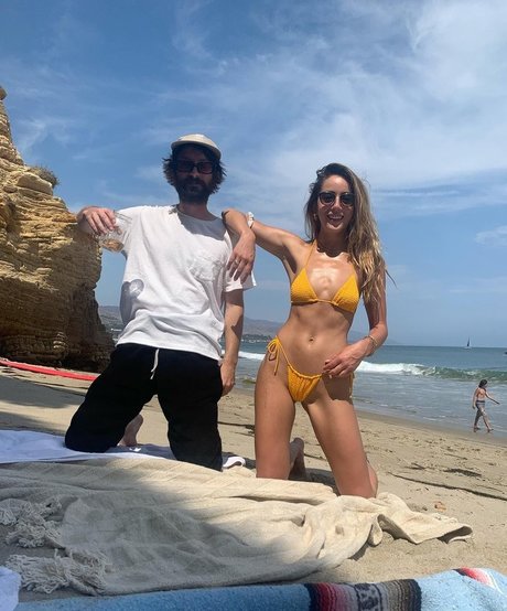 Chloe Bennet 高品質モデル 写真