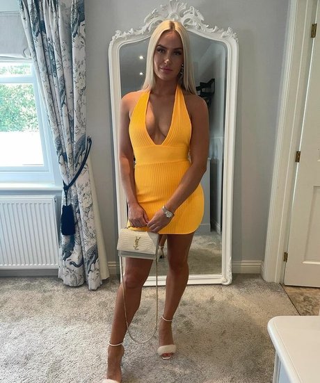 Charley Hull ヌード女優 写真