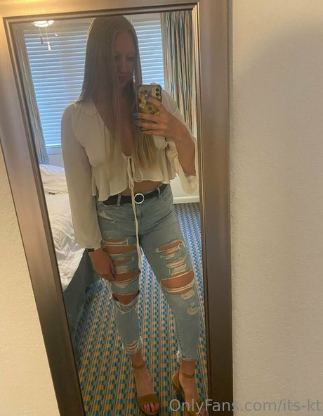 its kt 裸のポルノスター ギャラリー