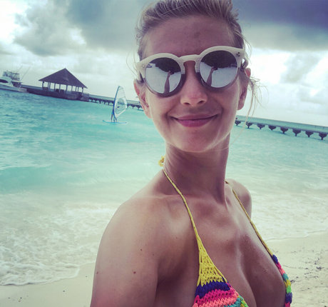 ティーンフィンガリングオンリーファンズ セクシー 写真