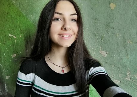 Wiktoria Bystron 高品質のポルノスター 画像