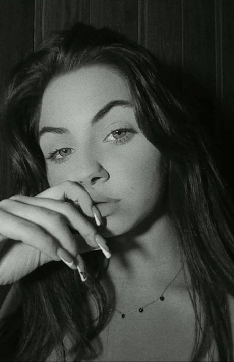 Wiktoria Bystron アダルト女優 アーカイブ