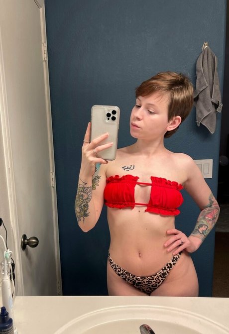 jaymee pineapple ポルノスター xxx 写真