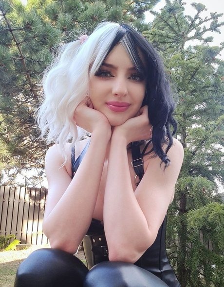 セックスガールズオンリーファンズ セクシーヌード 画像