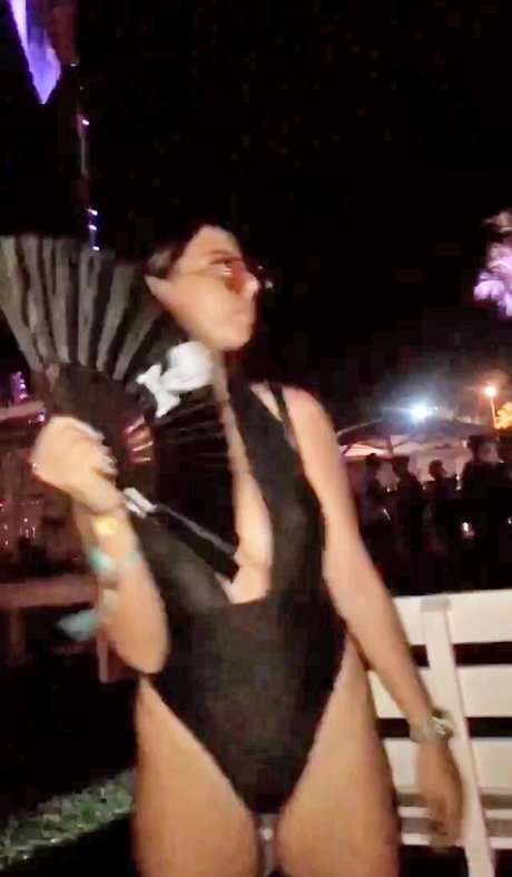 アジア人のセックステープ オンリーファンズ アートヌード 写真