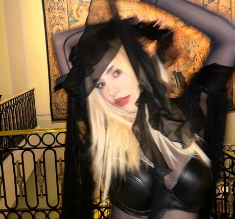 コスプレ ヘンタイ オンリーファンズ HD 写真