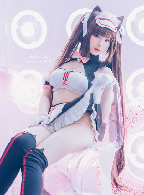 巨乳コスプレオンリーファンズ 美しい裸 写真