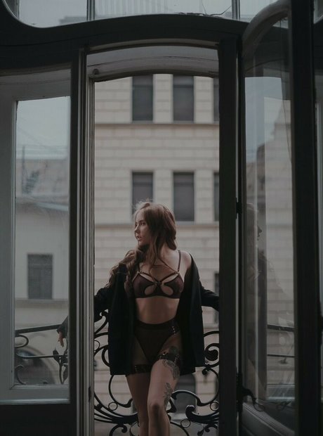 エボニーギルフオンリーファンズ ポルノ ギャラリー