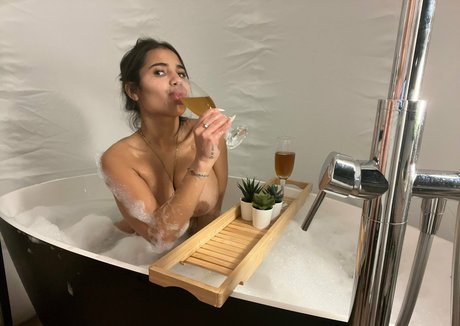 deliciusstinnykate セクシーモデル ギャラリー