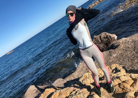 コスプレ ヘンタイ オンリーファンズ セクシーヌード 画像