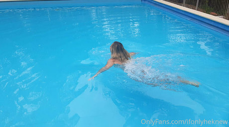 巨乳クーガーオンリーファンズ 無料ポルノ 画像