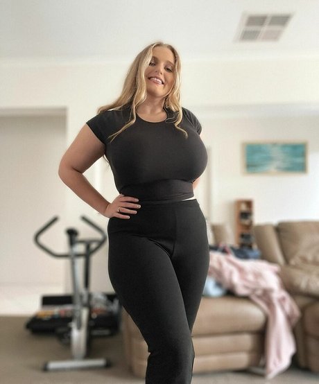 Casey Leigh 高品質のポルノスター 画像