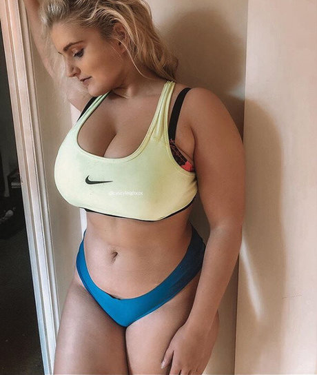 Casey Leigh ポルノスター エロティック 写真