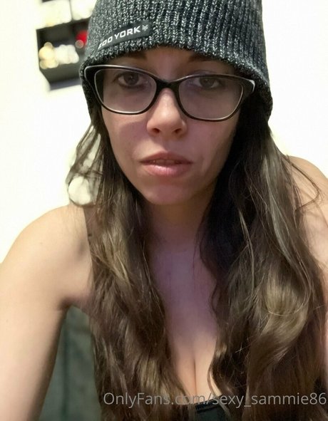 トゥワークオンリーファン セクシーヌード 写真