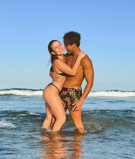 巨乳ストリップオンリーファンズ ホットセックス ギャラリー